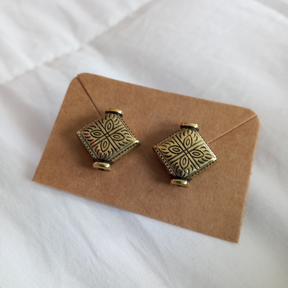Hand Crafted Gold plated engraved filigree Statement stud post back earrings